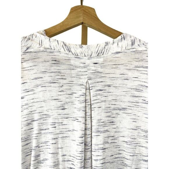 Akemi + Kin Anthropologie Long Sleeve Drapey V-Neck Cozy Shirt Grey EUC Sz M - Picture 6 of 9